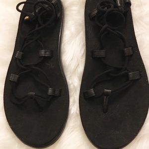 Teva Voya black sandals